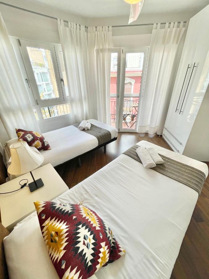Apartamentos Sevilla バレンシア エクステリア 写真